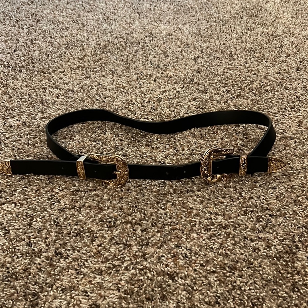 Double buckle western belt